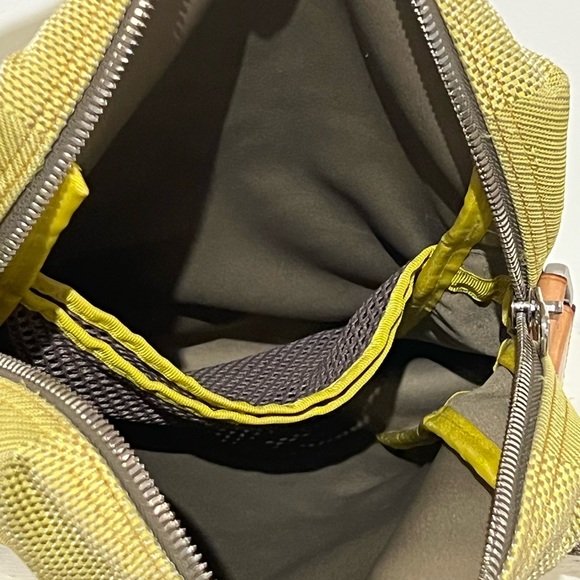 2002 LV Cup Weatherly bag *RARE* - Picture 8 of 11